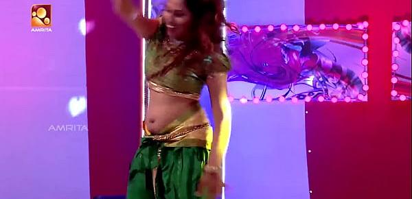  Sexy Hot Mallu Dancer Very Deep Big Open Navel Hole Dance